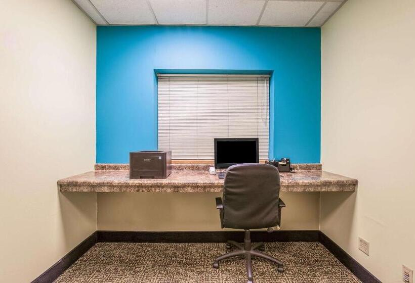 호텔 Americinn & Suites By Wyndham Baraboo Event Center