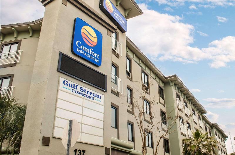 فندق Comfort Inn & Suites