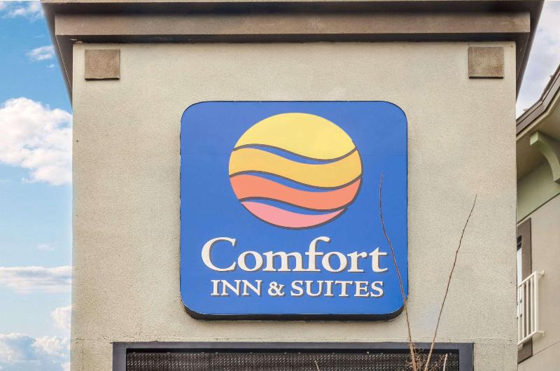 فندق Comfort Inn & Suites