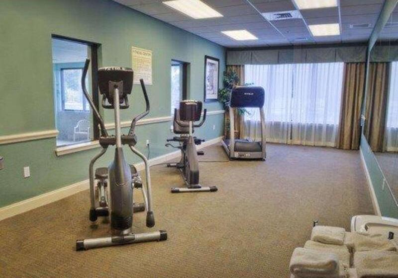 فندق Comfort Inn & Suites