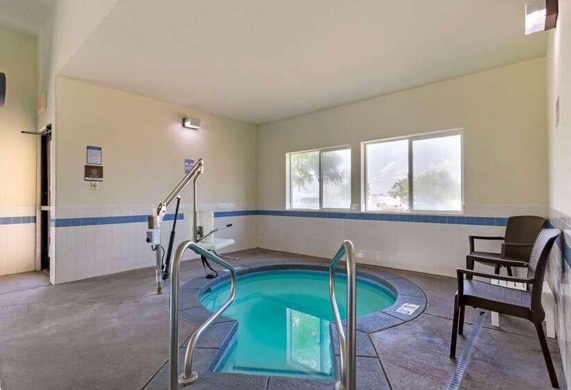 فندق Comfort Inn & Suites Ponca City Near Marland Mansion