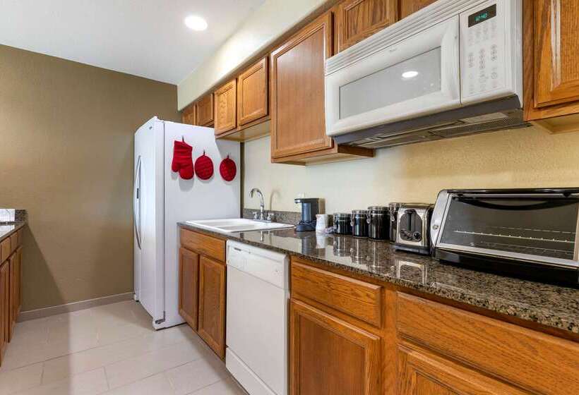 فندق Comfort Inn & Suites Ponca City Near Marland Mansion