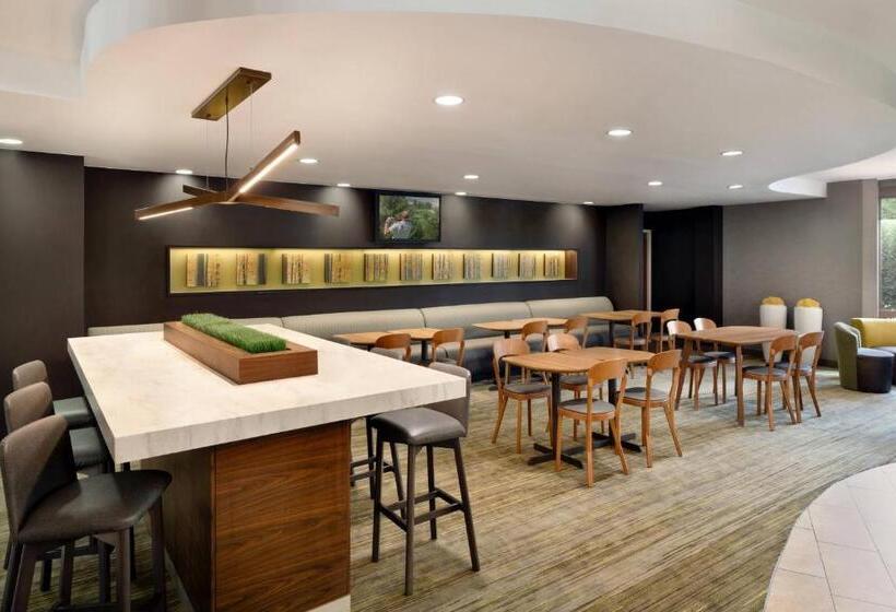 Отель Courtyard Ewing Princeton