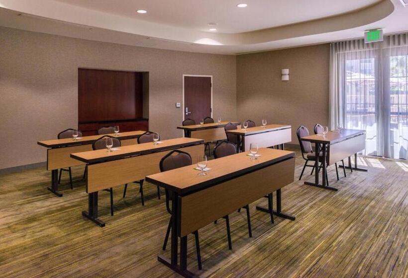 فندق Courtyard By Marriott San Luis Obispo
