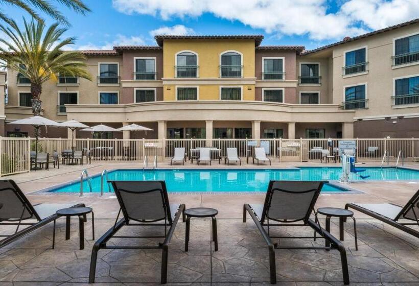 فندق Courtyard By Marriott San Luis Obispo