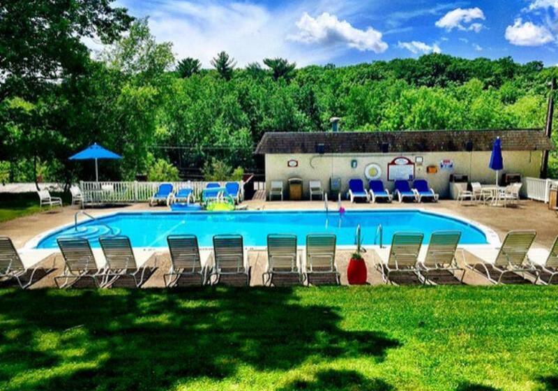 فندق Cove Haven Resort