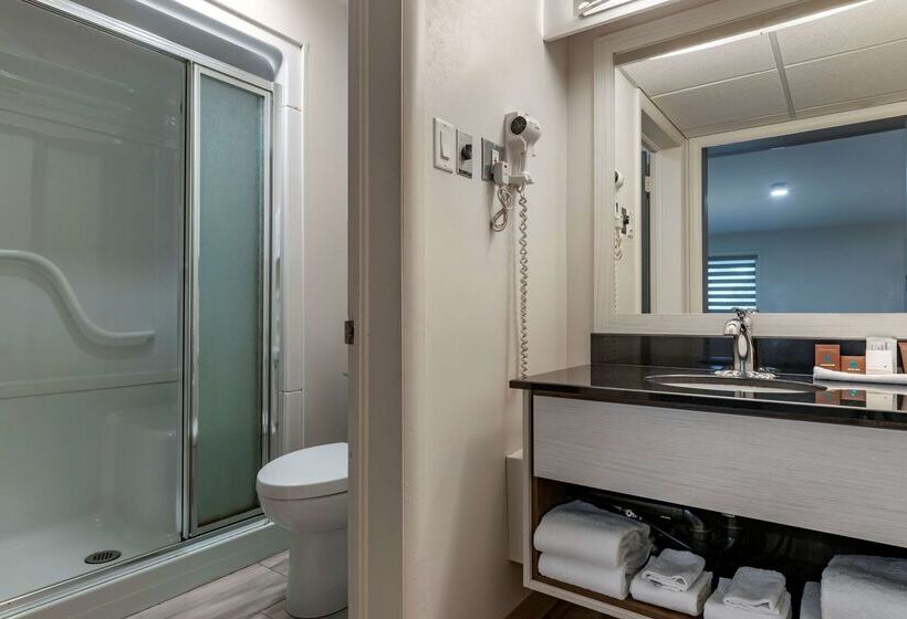 Danny’s Hotel Suites, Surestay Collection By Best Western