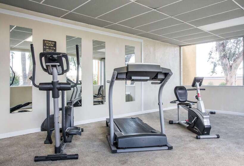 Days Hotel By Wyndham Peoria Glendale Area