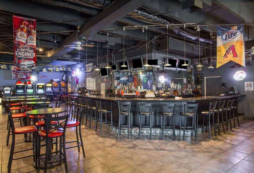 Days Hotel By Wyndham Peoria Glendale Area