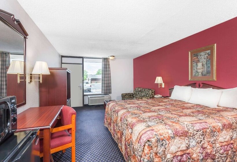 فندق Days Inn By Wyndham Martin