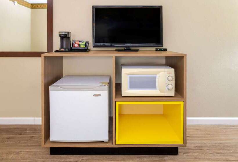 فندق Days Inn By Wyndham Mountain Home