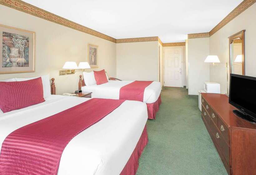 فندق Days Inn By Wyndham Mountain Home