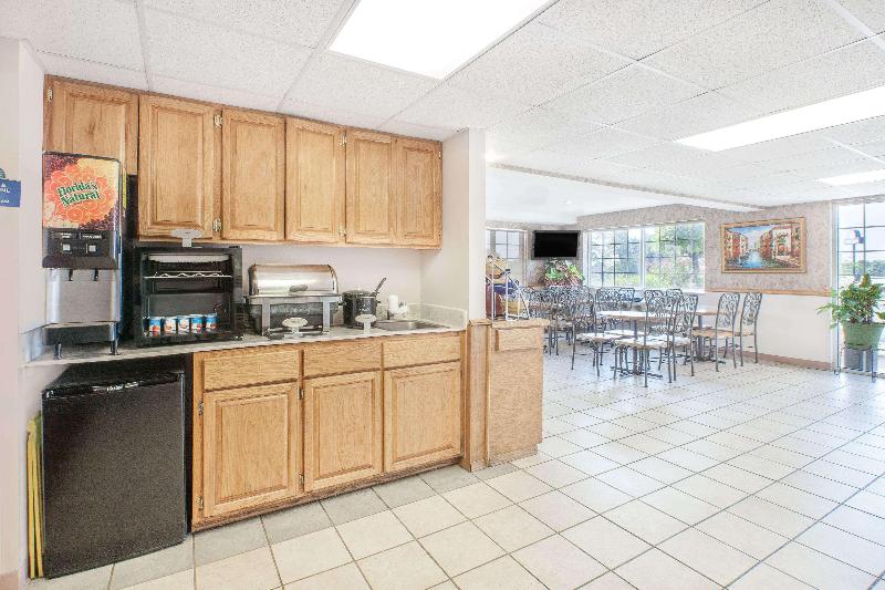 فندق Days Inn By Wyndham Mountain Home