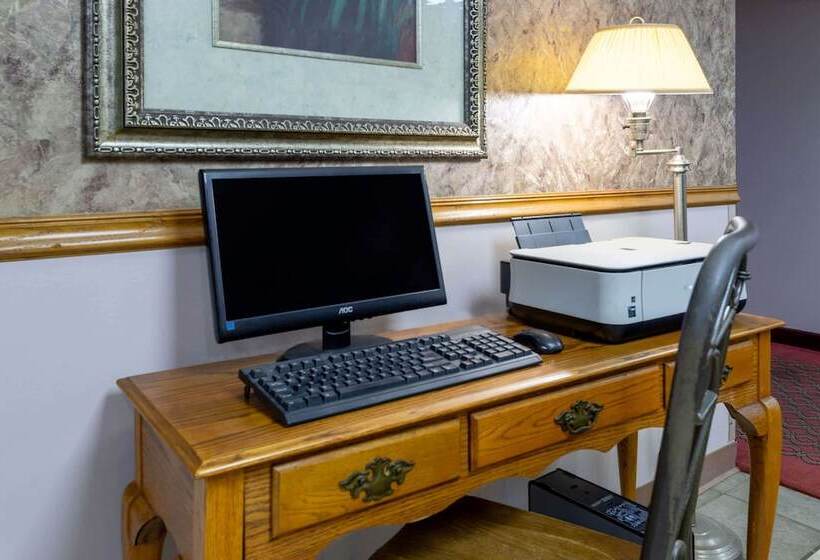 فندق Days Inn By Wyndham Mountain Home