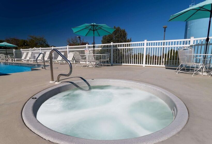 فندق Days Inn By Wyndham Mountain Home