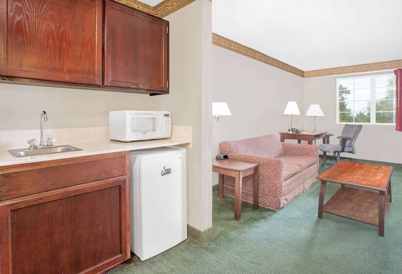 فندق Days Inn By Wyndham Mountain Home