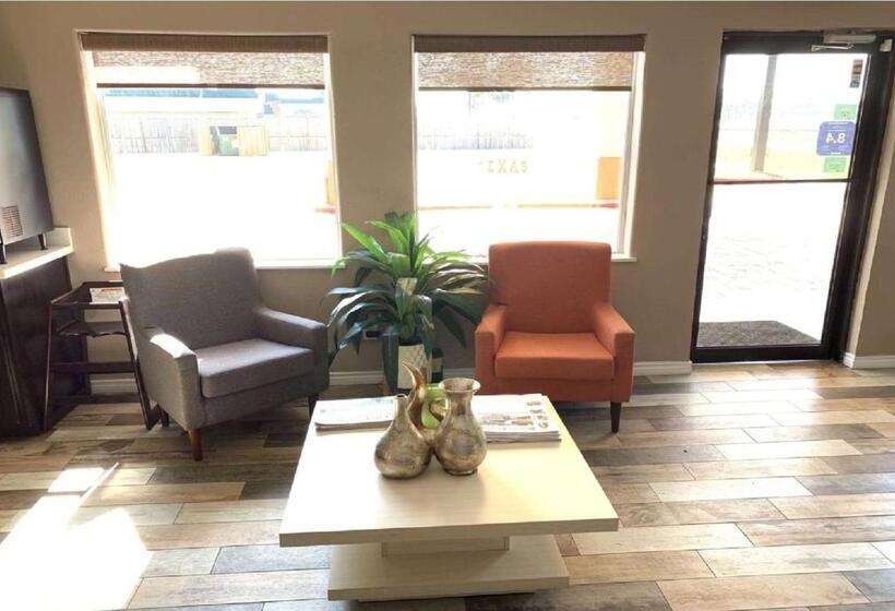 酒店 Days Inn By Wyndham Orange