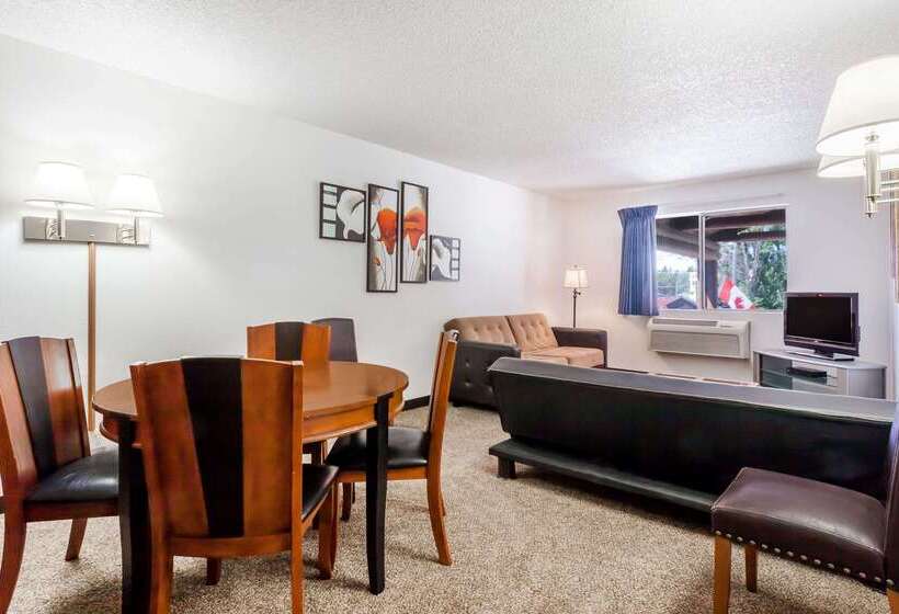 فندق Days Inn By Wyndham Sandpoint