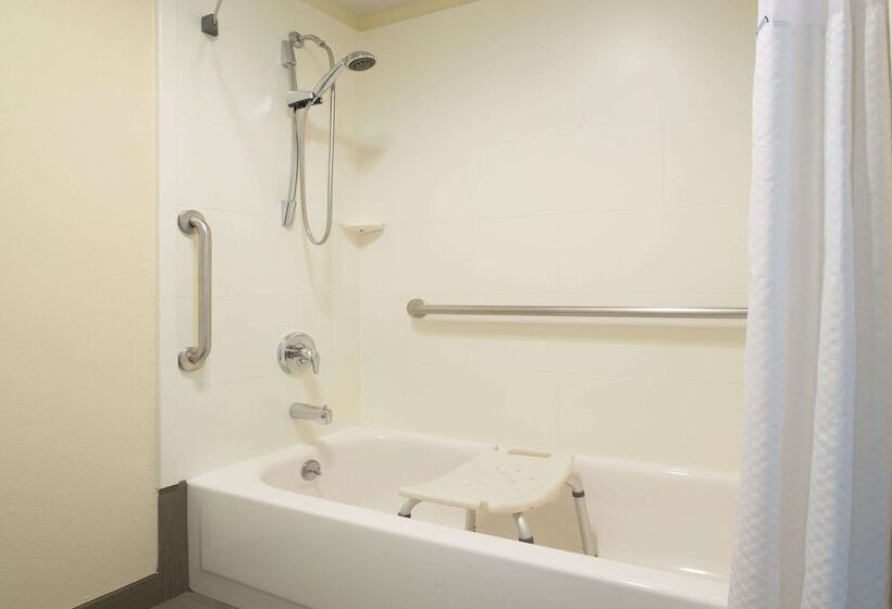 酒店 Days Inn By Wyndham Yakima