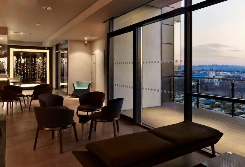 فندق Doubletree By Hilton  Lincoln