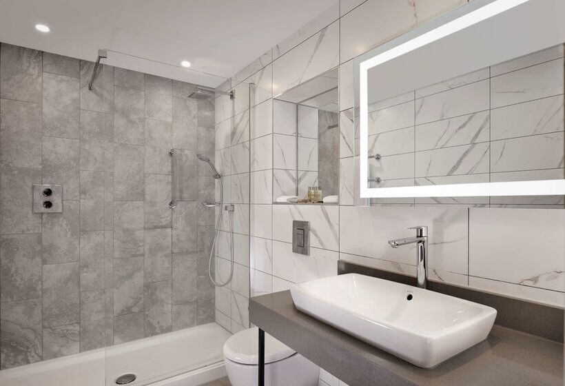 فندق Doubletree By Hilton  Lincoln