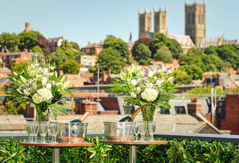 فندق Doubletree By Hilton  Lincoln