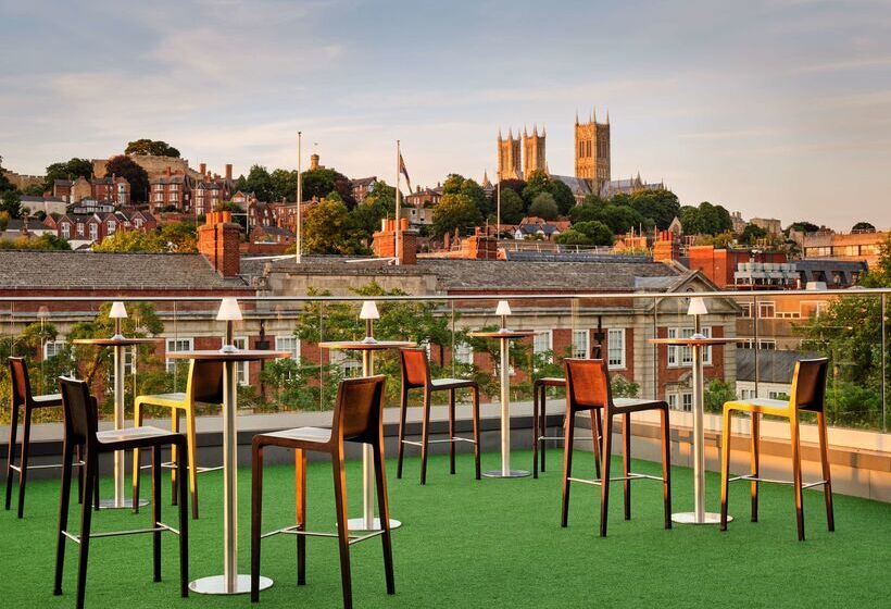 فندق Doubletree By Hilton  Lincoln