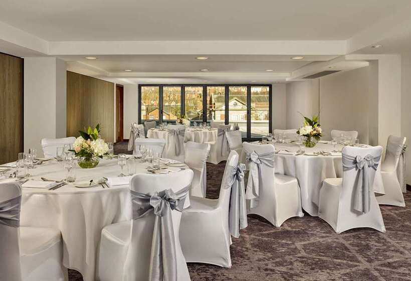 فندق Doubletree By Hilton  Lincoln