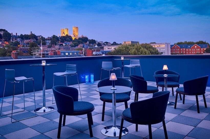 فندق Doubletree By Hilton  Lincoln