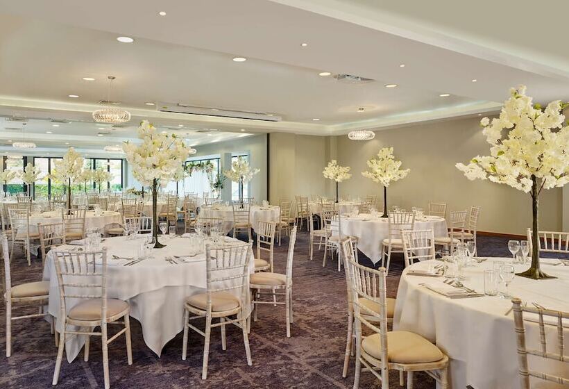 فندق Doubletree By Hilton  Lincoln