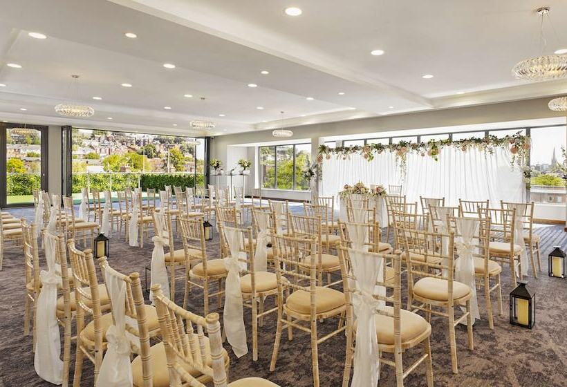 فندق Doubletree By Hilton  Lincoln