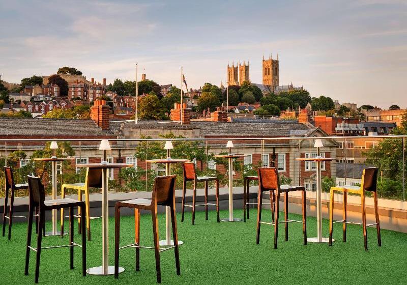 فندق Doubletree By Hilton  Lincoln