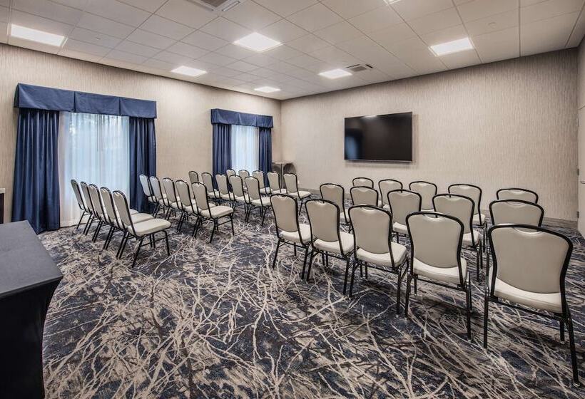 فندق Doubletree By Hilton Monroe Township Cranbury