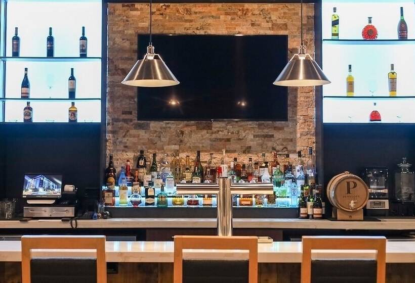 فندق Doubletree By Hilton Monroe Township Cranbury