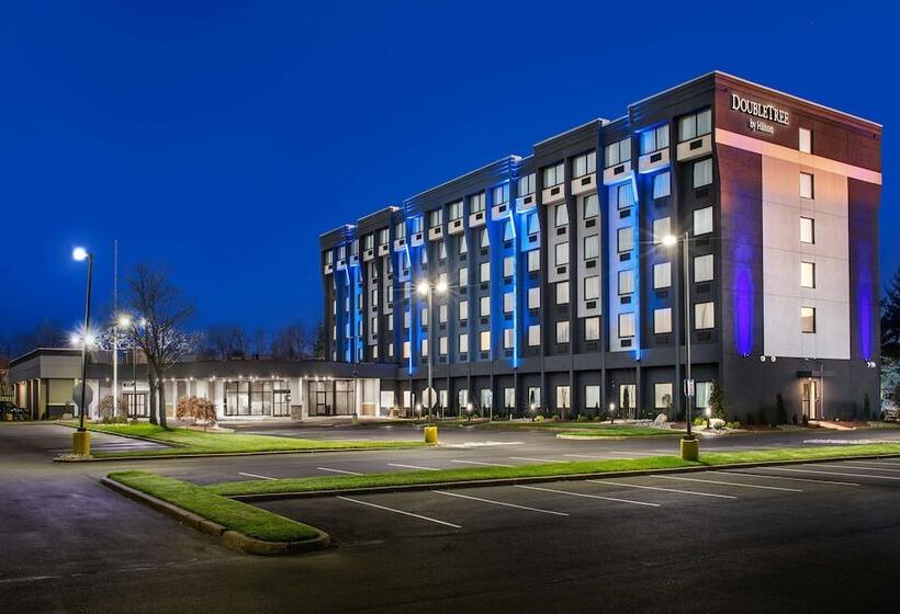 فندق Doubletree By Hilton Monroe Township Cranbury