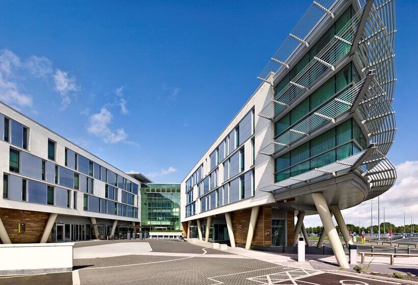 Doubletree By Hilton Hotel Newcastle International Airport