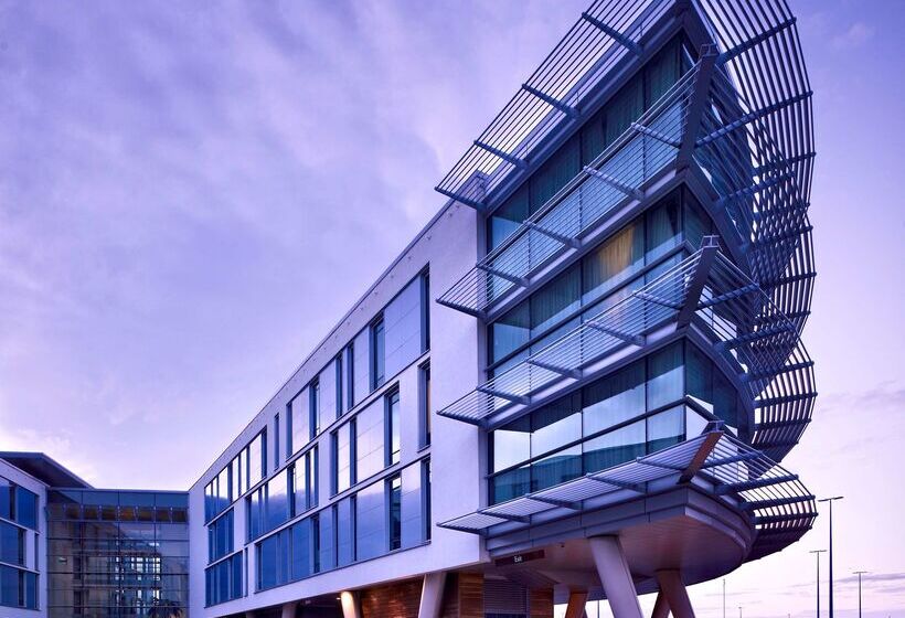Doubletree By Hilton Hotel Newcastle International Airport