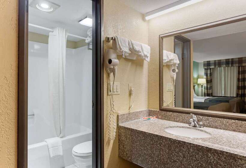 בית מלון כפרי Econo Lodge Belton  Kansas City South