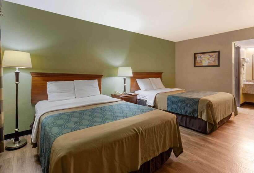 בית מלון כפרי Econo Lodge Belton  Kansas City South