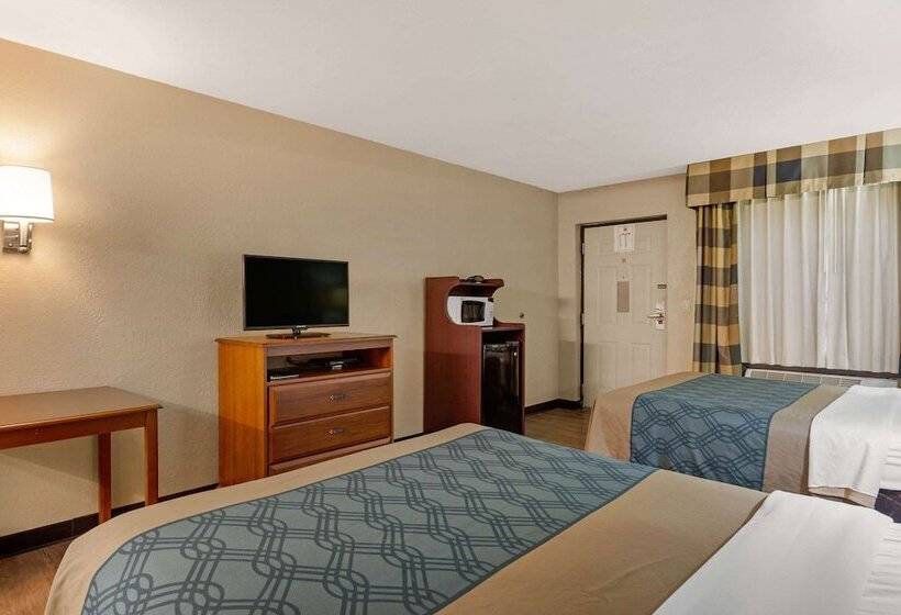 בית מלון כפרי Econo Lodge Belton  Kansas City South