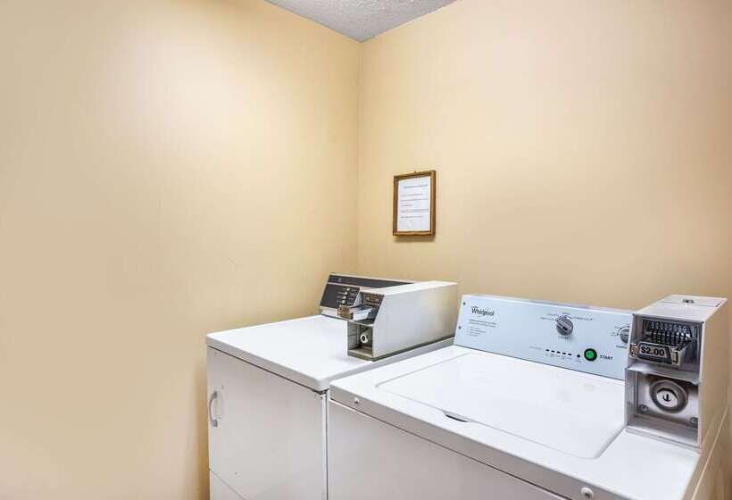 فندق Econo Lodge