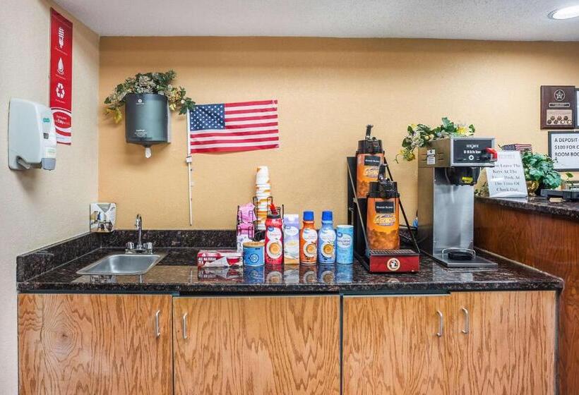 فندق Econo Lodge