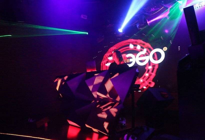 هتل Elite Crystal