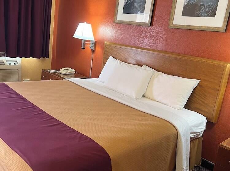 Отель Executive Inn Schenectady Downtown