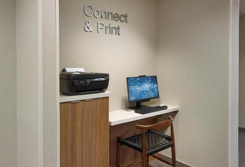 فندق Fairfield Inn & Suites Atlanta Mcdonough