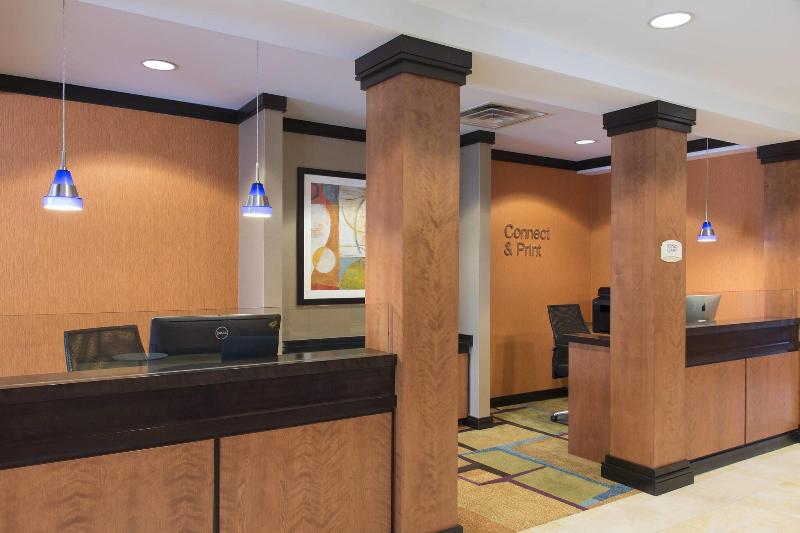 Отель Fairfield Inn & Suites By Marriott Omaha Downtown