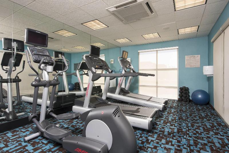 Отель Fairfield Inn & Suites By Marriott Omaha Downtown