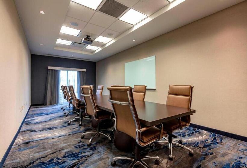 هتل Fairfield Inn & Suites Columbus