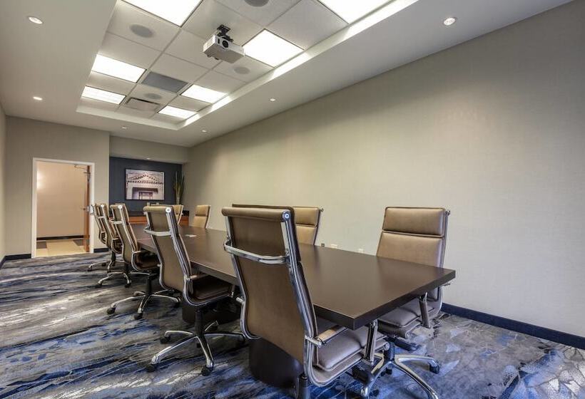 هتل Fairfield Inn & Suites Columbus