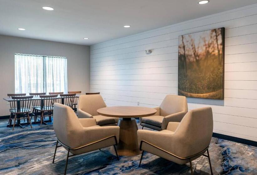 호텔 Fairfield Inn & Suites Savannah Airport